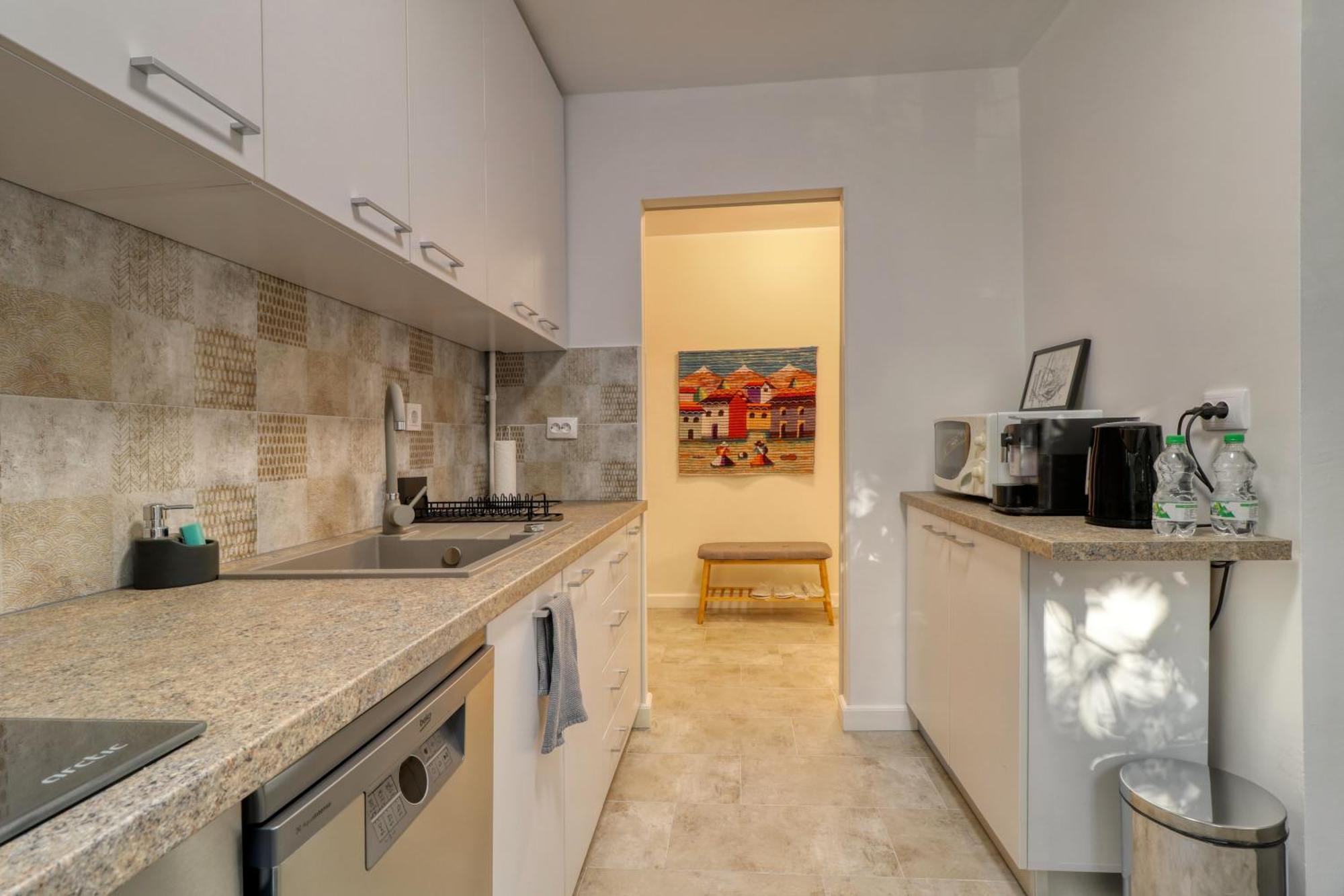 Quito - Stylish & Quiet Apartamento Bucarest