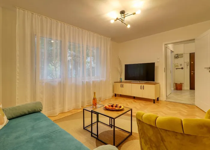 Quito Apartment - Stylish & Quiet